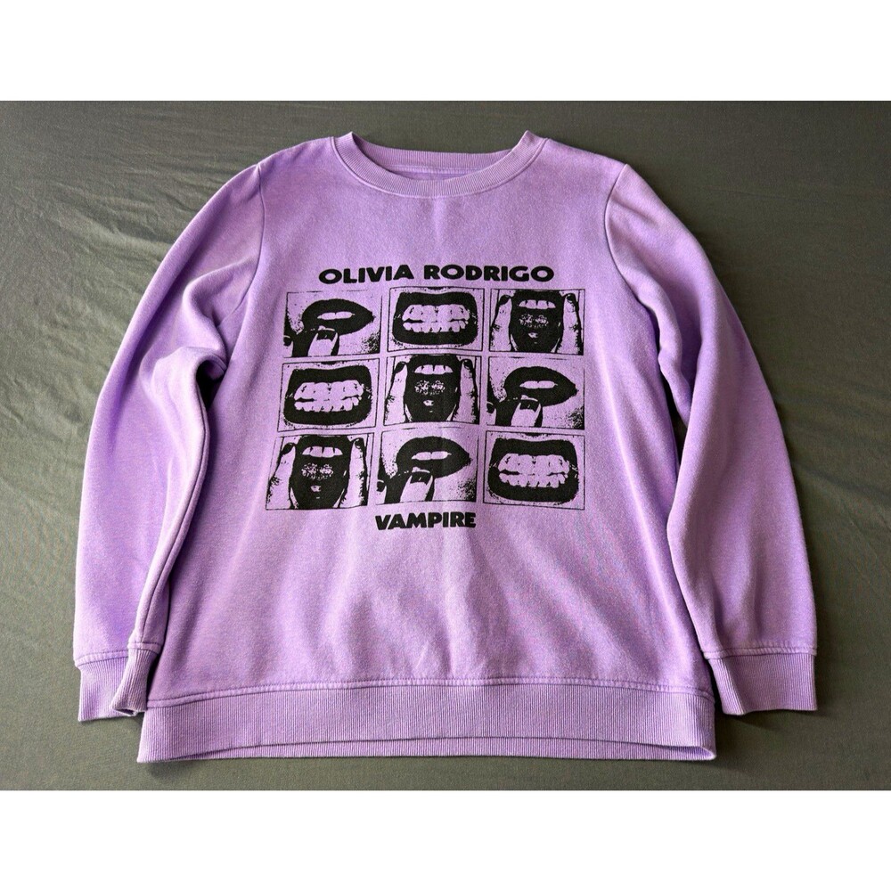Olivia Rodrigo Vampire Women’s Purple Crewneck Graphic Sweatshirt Size Large